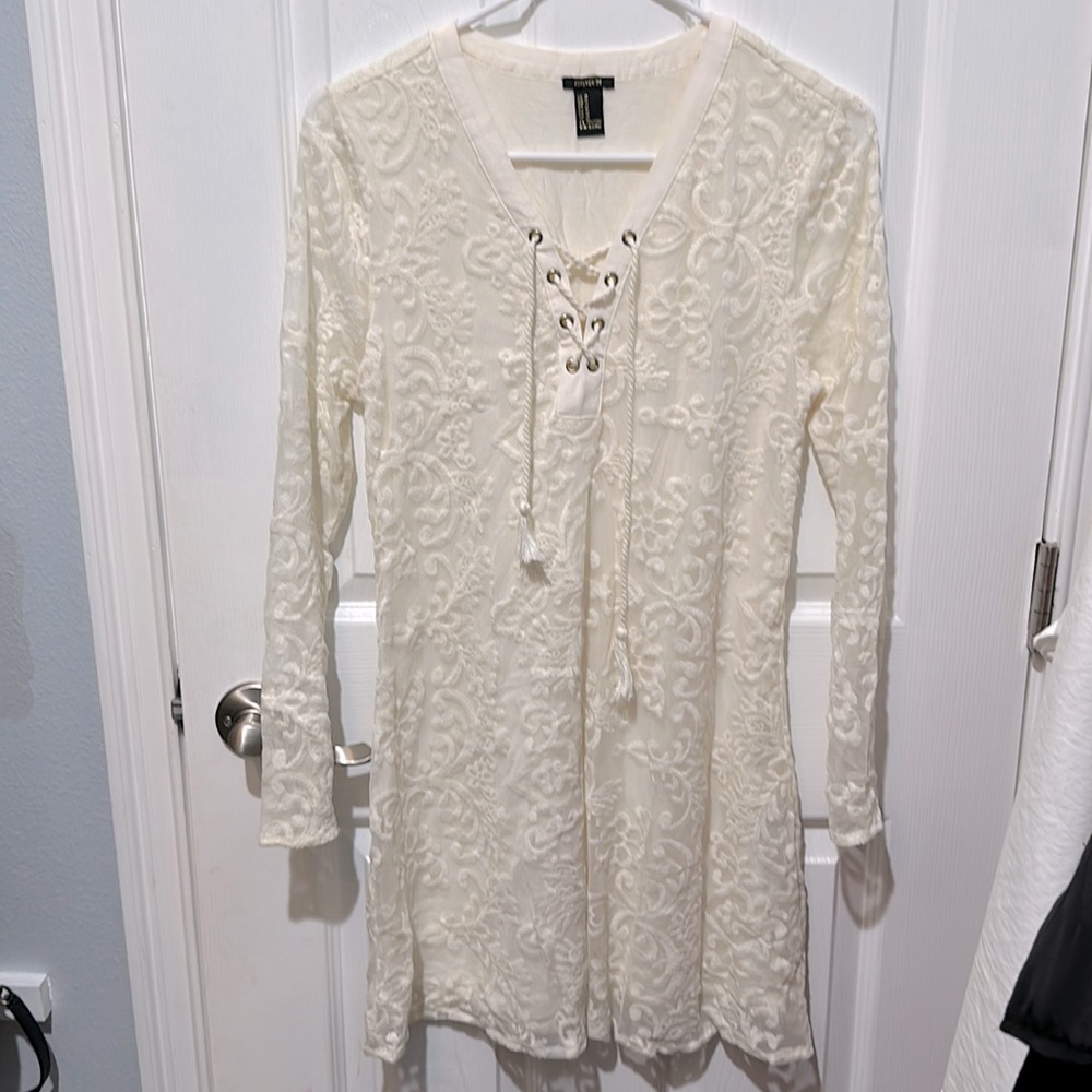 Forever 21 white long sleeve lace dress